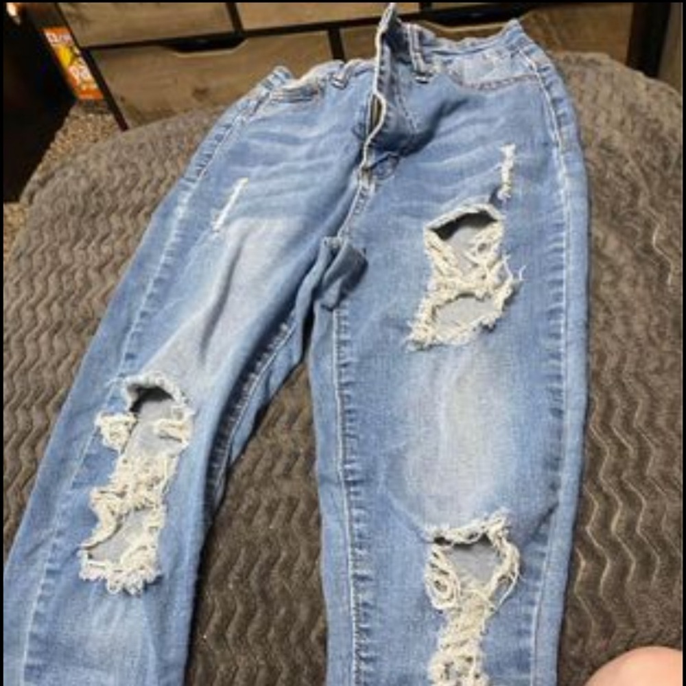 Ripped jeans